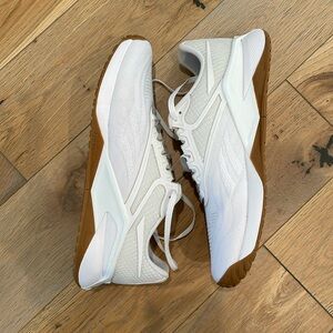 Women’s Reebok White SneakerSize 9
